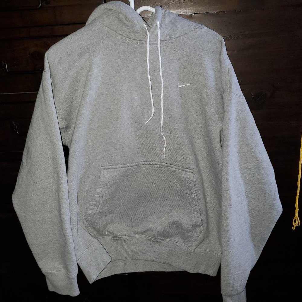 Nike Solo Swoosh Men's Fleece Hoodie, size M, Grey